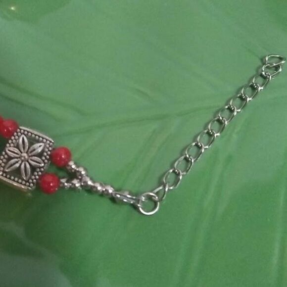 Vintage Inspired Boho Red Magnesite Bead Bracelet - Picture 5 of 8